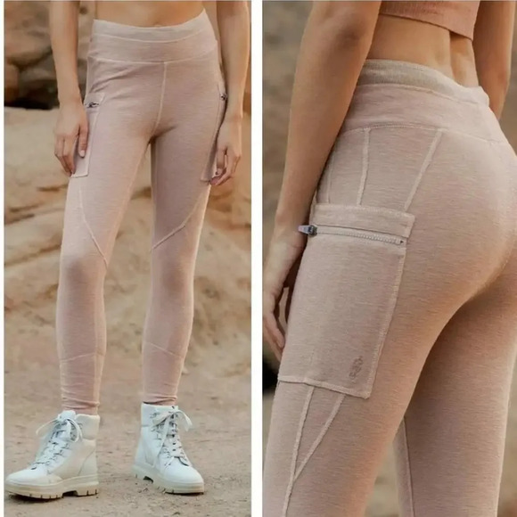 Free People Pants - FREE PEOPLE MOVEMENT Ziggy Leggings in Cameo Dust size XS